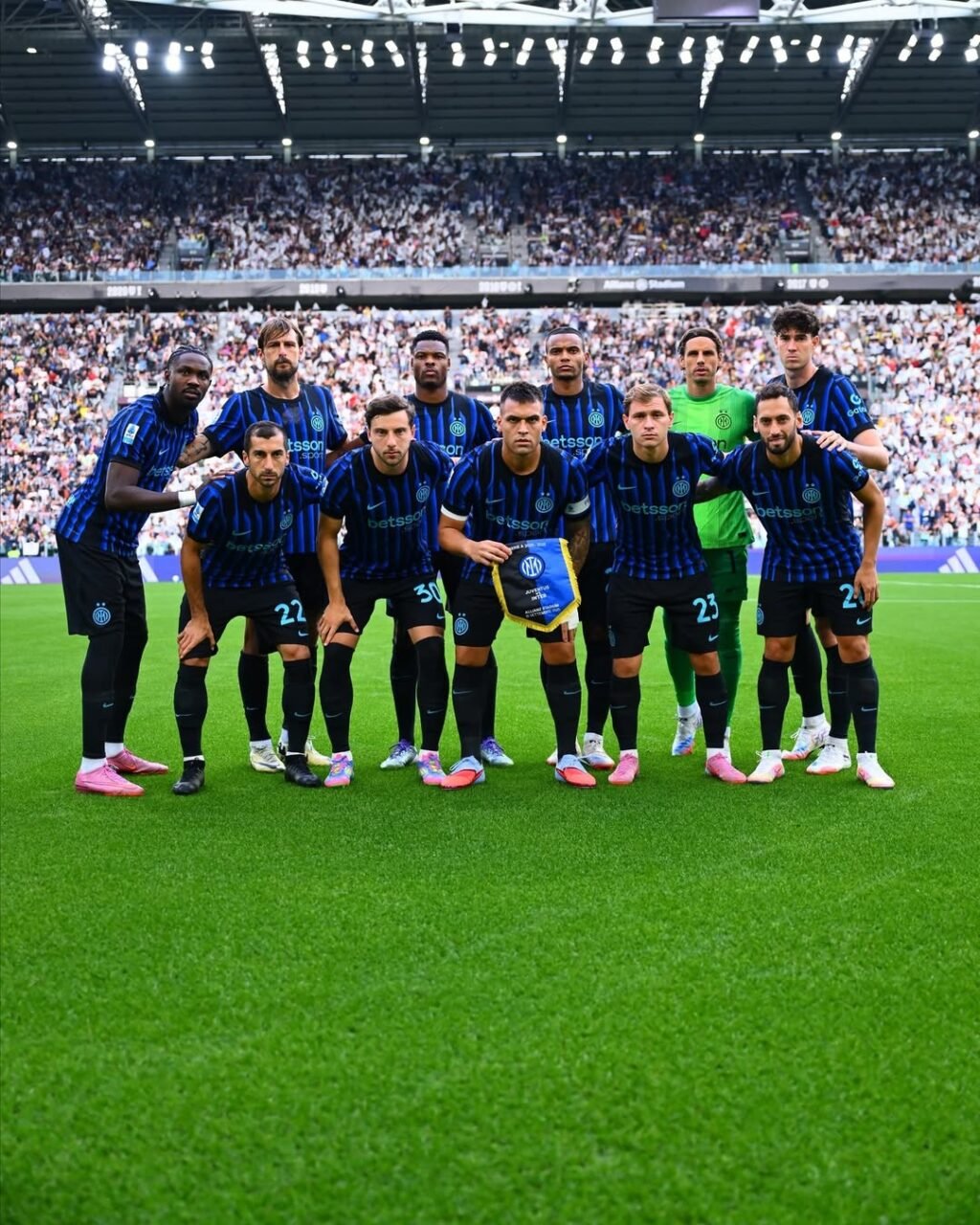 Cristian Chivu mendesak Inter Milan bangkit saat hadapi Ajax di Liga Champions 2025/26